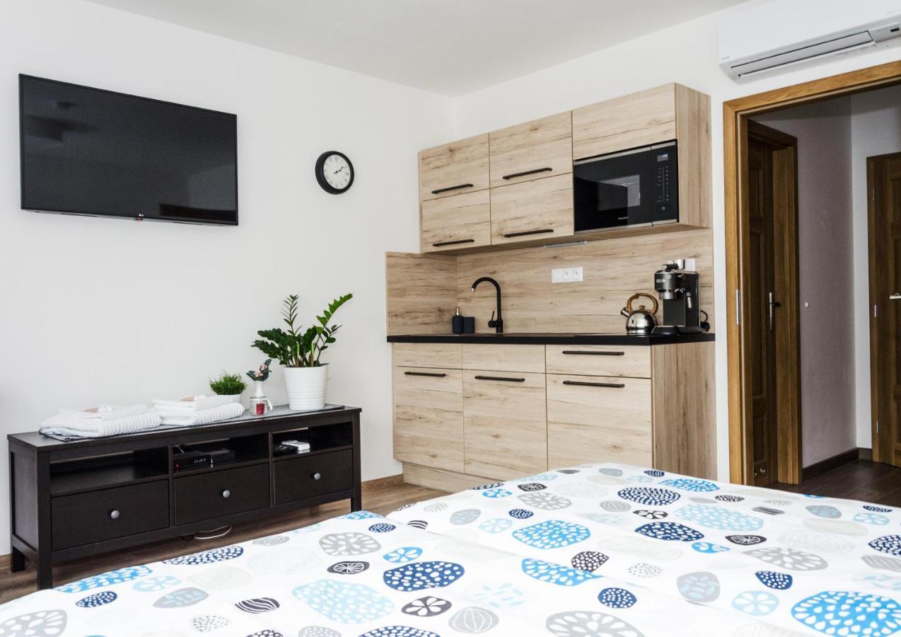 Apartmány u Kotačků Veverske Kninice Esterno foto