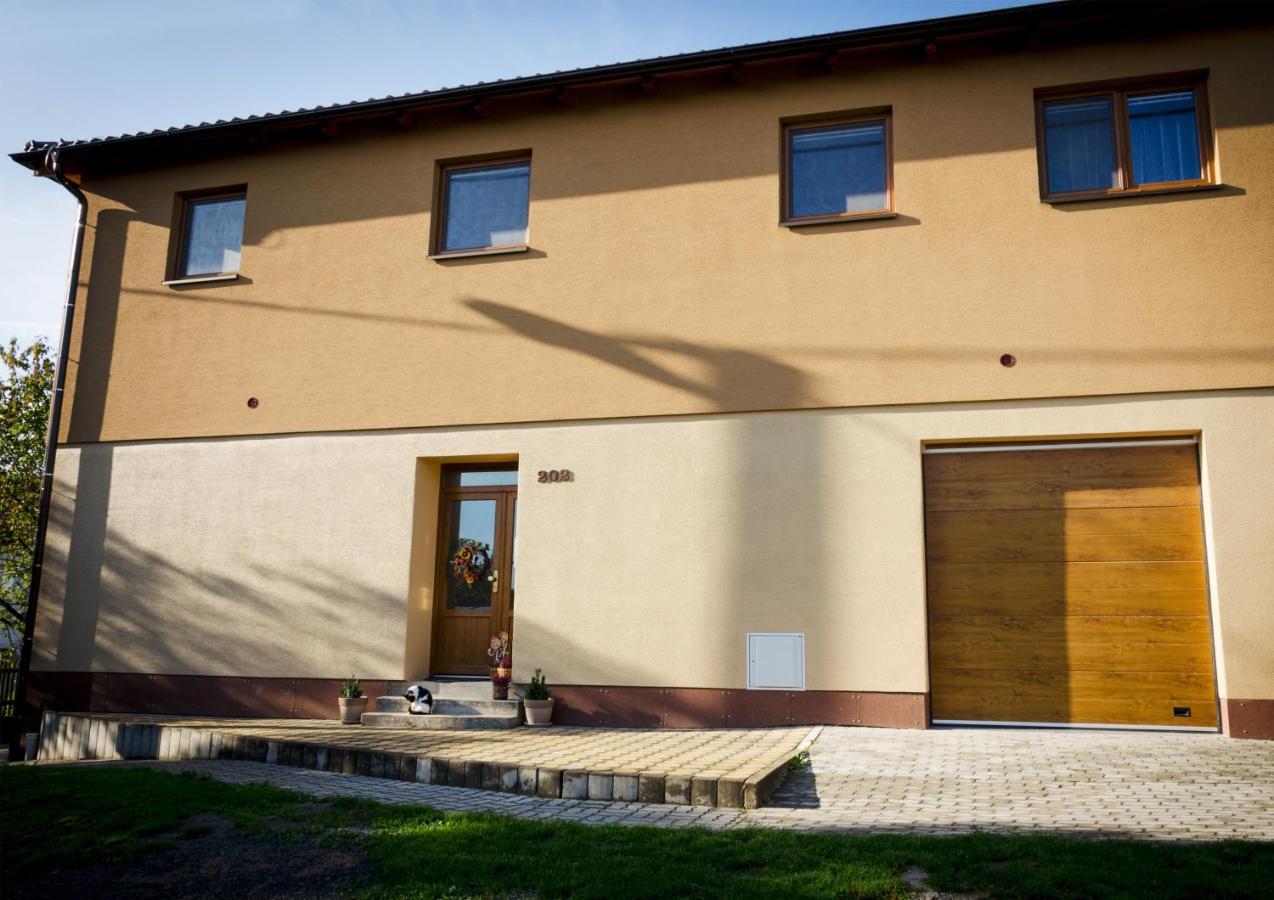 Apartmány u Kotačků Veverske Kninice Esterno foto