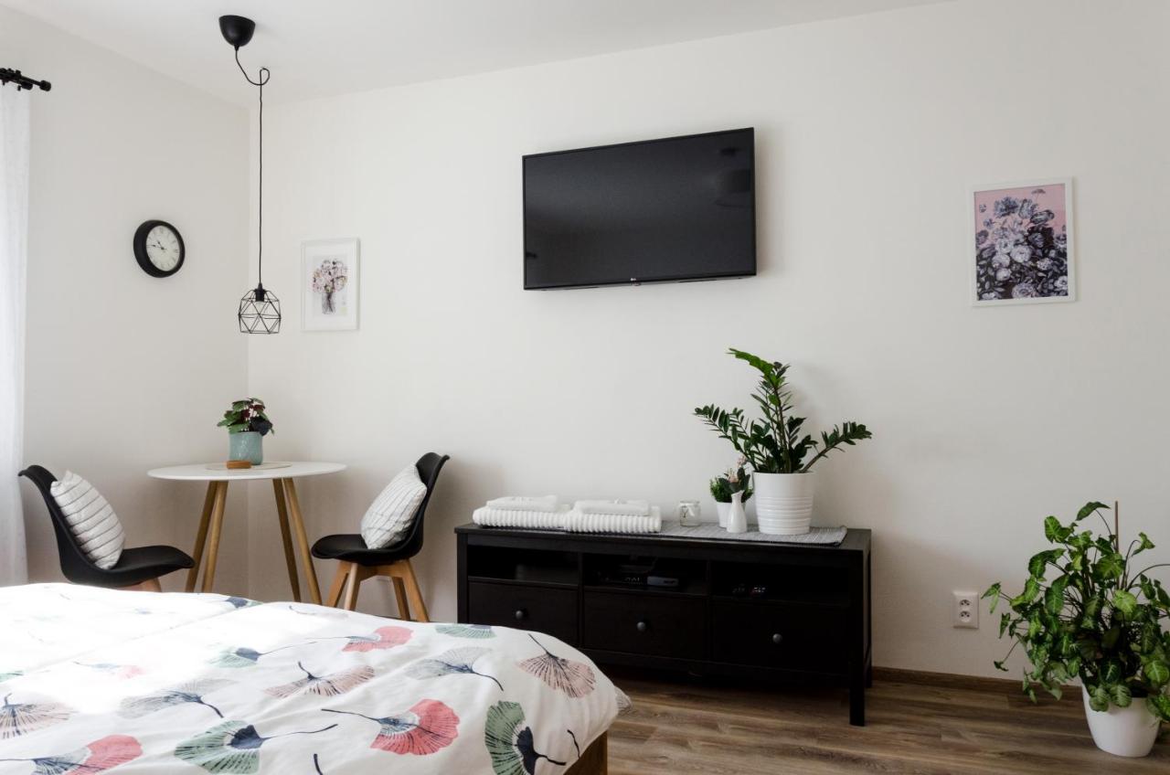 Apartmány u Kotačků Veverske Kninice Esterno foto